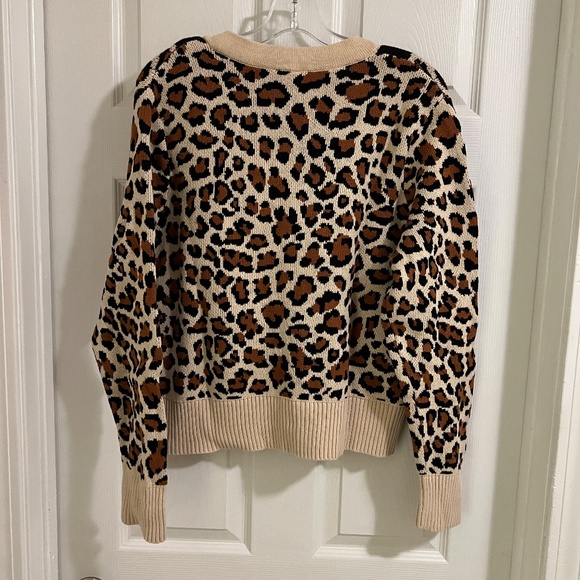 Cabi 4289 Nine Lives Leopard Animal Print Knit V Neck Cardigan Sweater Size L - Picture 4 of 5